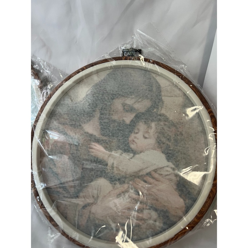 Set of 2 Christian Religious Round Fabric Wall Hanging Prints Home Decor New - Picture 6 of 6